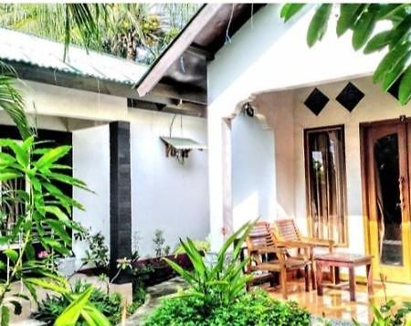 Yayan Bungalow 吉利阿尔 外观 照片